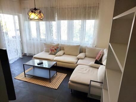 Amman, Apartments/Houses, JOD 12000/year,  Furnished,  2 BR,  Fully Furnished 2B Apart With Baconlies And Access Rooftop N Jabal Webdeh 00962777688956