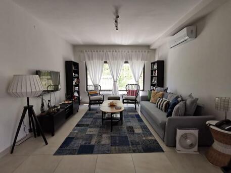 Amman, Apartments/Houses, JOD 17000/year,  Furnished,  3 BR,  Semi Furnished 3B Apart With Baconly In 5 Circle 00962q777688956