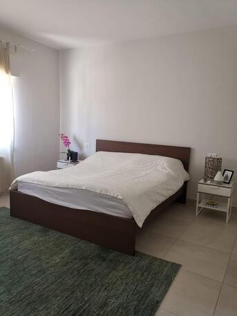 Amman, Apartments/Houses, JOD 17000/year,  Furnished,  3 BR,  Semi Furnished 3B Apart With Baconly In 5 Circle 00962q777688956