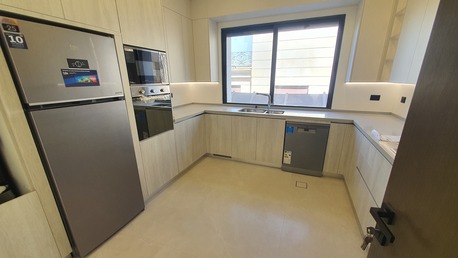 Abdoun, Apartments/Houses, JOD 15000/year,  3 BR,  Semi Furnished 3B Apart With Baconly In Abdoun 00962777688956