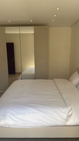 Abdoun, Apartments/Houses, JOD 10000/year,  Furnished,  2 BR,  Fully Furnished 2B Apart With Baconly And Sharing Pool N Abdoun 00962777688956