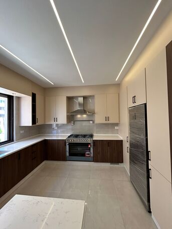 Amman, Apartments/Houses, JOD 18000/year,  3 BR,  Brandnew Semi Furnished 3B Apart With Baconly In 5circle 00962777688956