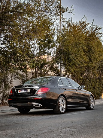 Zinj, Vehicles, Cars & Trucks , BHD 8900,  Mercedes-Benz 400E,  2017,  Automatic,  202700 KM,  MERCEDES BENZ E400  SINGLE OWNER CAR FOR SALE