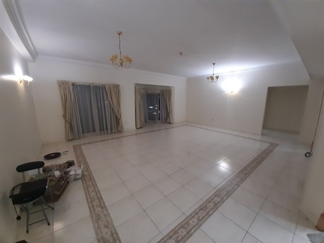  , BHD 310/month,  2 BR,  120 Sq. Meter,  ???? 2-Bedroom Apartment For Rent | Seef (Exclusive), 2