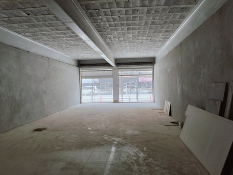 Hoora, Shops, BHD 850,  2Shutter Big Shop  For Rent With Mezzanine Floor 200 Square  Miter Arya In :-(((Hoora))