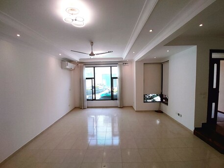 Jid Ali, Villas, BHD 650,  300 Sq. Meter,  Luxury Villa For Rent ( 4 BHK ) In Jurdab, Near Isatown BD.650/-