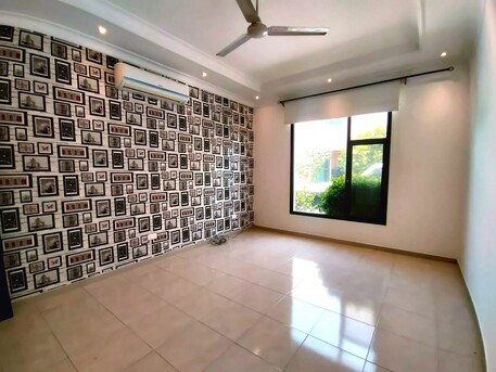 Jid Ali, Villas, BHD 650,  300 Sq. Meter,  Luxury Villa For Rent ( 4 BHK ) In Jurdab, Near Isatown BD.650/-