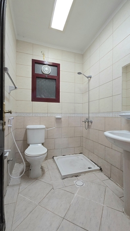 Hoora, Apartments/Houses, BHD 220,  2 BR,  2Bath,Ewa,balcony Semi Furnished Spacious Flat 4 Rent N Hoora ALL INCLUSIVE, 33112437