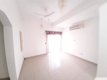 Saar, Apartments/Houses, BHD 700/month,  5 BR,  400 Sq. Meter,  🏡 Splendid 5BR Villa With Large Garden | Saar