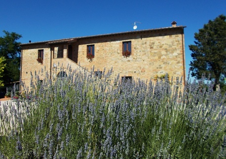 Rome, Real Estate For Sale, EUR 725000,  6 BR,  435 Sq. Meter,  Restored Tuscan Farmhouse With Swimming Pool