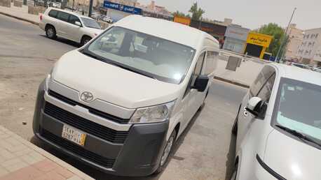 Jeddah, Passenger Transport, Busses Available For Transport