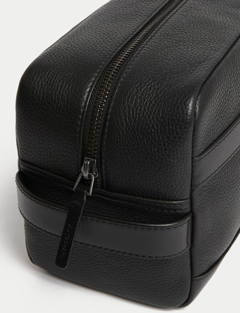 Khobar, Clothing & Accessories, SAR 180,  New Men M&S Learher Wash Bag