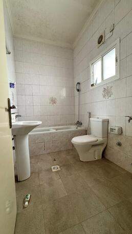 Salmaniya, Apartments/Houses, BHD 200/month,  2 BR,  2 Bhk Exclusive With Car Parking