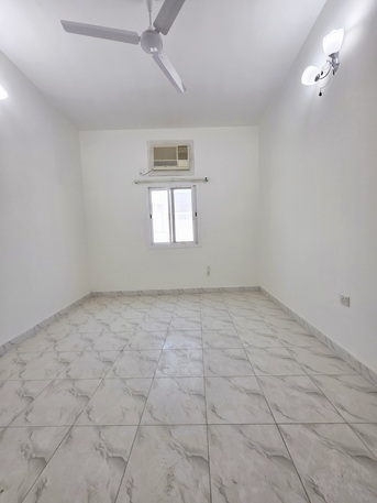 Manama, Apartments/Houses, BHD 250/month,  2 BR,  All Inclusive Neet & Clean Semi Furnished 2 BHK Flat With Unlimited Ewa@250/BD In Manama