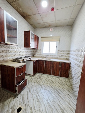 Manama, Apartments/Houses, BHD 250/month,  2 BR,  All Inclusive Neet & Clean Semi Furnished 2 BHK Flat With Unlimited Ewa@250/BD In Manama