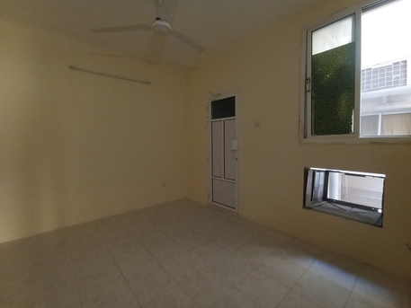 Salmaniya, Apartments/Houses, BHD 190/month,  2 BR,  2 BEDROOM 2 WASHROOM KITCHEN AND BALCONY UNLIMITED EWA -190