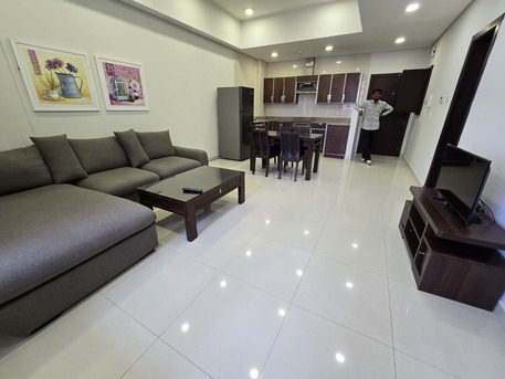 Juffair, Apartments/Houses, BHD 290/month,  1 BR,  #2BATHROOM Hall Kitchen With Electricity Fully Furnished Car Parking
