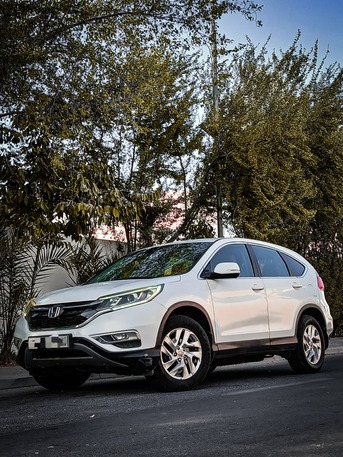 Zinj, Vehicles, Cars & Trucks , BHD 4300,  Honda CR-V,  2016,  Automatic,  141000 KM,