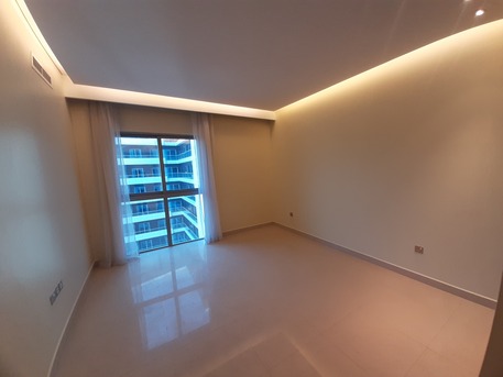 Manama, Apartments/Houses, BHD 600/month,  2 BR,  120 Sq. Meter,  🏝 Reef Island | Luxury 2-Bedroom Apartment