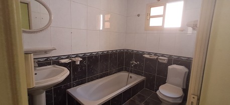 Sanabis, Apartments/Houses, BHD 250/month,  2 BR,  130 Sq. Meter,  Three Bedrooms Unfurnished Flat For Rent