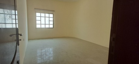 Sanabis, Apartments/Houses, BHD 250/month,  2 BR,  130 Sq. Meter,  Three Bedrooms Unfurnished Flat For Rent