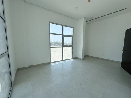 Manama, Offices, BHD 750,  254 Sq. Meter,  Modern Commercial Office For Rent In Muqabah