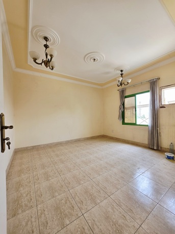 Mahooz, Apartments/Houses, BHD 220/month,  2 BR,  -Un Furnished Spacious 2 BHK Family Balcony Flat Without Ewa & Parking @ 220/BD  In Mahooz