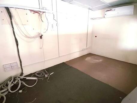 Muharraq, Shops, BHD 2400,  300 Sq. Meter,  Commercial Showroom  (300 Sqm) For Rent In Muharraq BD.2400/-