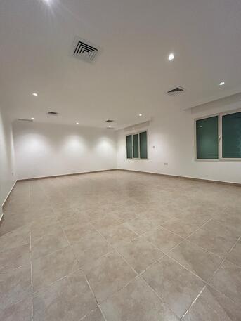 Kuwait City, Apartments/Houses, KWD 800/month,  4 BR,  Unmissable Opportunity: Luxurious Apartment For Rent In Al Zahraa, 4 Rooms And Ideal Space