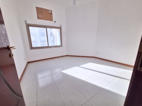 Salmaniya, Apartments/Houses, BHD 180/month,  2 BR,  2 Bhk Exclusive Salmaniya