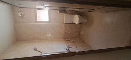 Salmabad, Staff Accomodation, BHD 1000,  500 Sq. Meter,  LABOR ACCOMMODATION - 80 WORKERS - 10 ROOMS - 10 BATHROOMS - 2  SPACIOUS KITCHEN