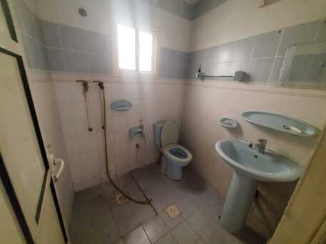 Busaiteen, Apartments, Flats, Houses & Villas, BHD 100/month,  2 BR,  Flat For Rent In Busaiteen Near Petrol Station