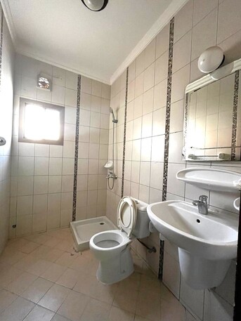 Salmaniya, Apartments/Houses, BHD 220/month,  2 BR,  Semi Furnished Family Apartment For Rent In Salmaniya