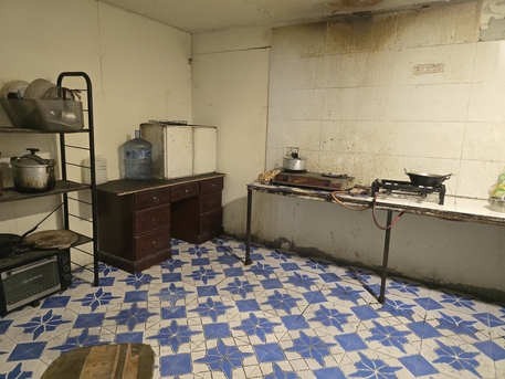 Riffa, Bedspace Available, BHD 25/month,  Bed Space In Hajiyat Monthly Basis Per Person 25 BD With Electricity.