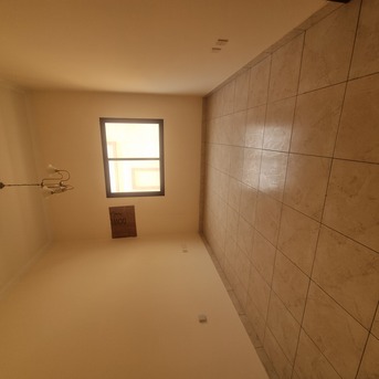 Manama, Apartments/Houses, BHD 210/month,  3 BR,  &3BATHROOM Hall Kitchen Without Electricity Car Parking