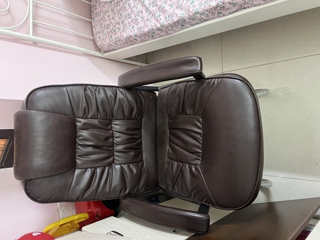 Al Malaz, Furniture, SAR 600,  Urgent Sell Sofa Set And Furniture