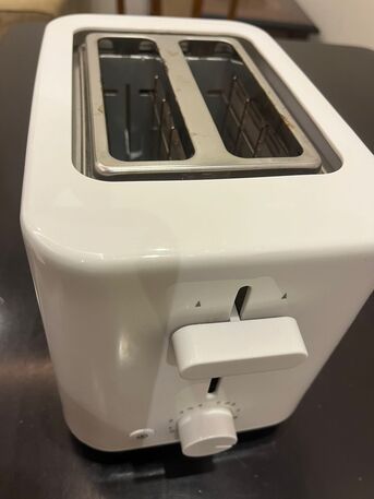 Riyadh, Household Items, SAR 80,  Braun Toaster HT101Al &ndash; 220&ndash;240V