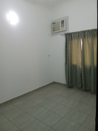 Manama, Real Estate For Sale, BHD 200,  2 BR,  2 Bhk For Rent In Ras Roman