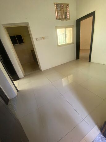 Muharraq, Apartments, Flats, Houses & Villas, BHD 170/month,  2 BR,  Flat For Rent In Muharraq With EWA Near To Casino Garden