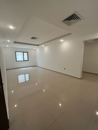 Kuwait City, Apartments/Houses, KWD 550/month,  3 BR,  Ground Floor Apartment For Rent In Salwa