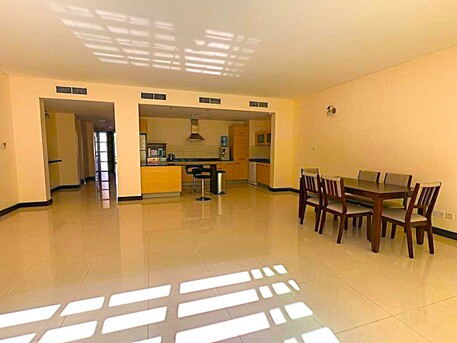 Amwaj Islands, Villas, BHD 750,  300 Sq. Meter,  4 BHK Semi Furnished Villa For Rent In Amwaj Island BD 750/- Inclusive