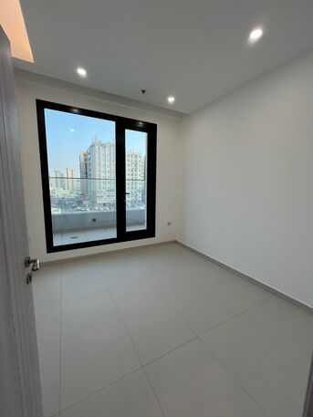 Kuwait City, Apartments/Houses, KWD 530/month,  2 BR,  Modern Apartment With Balcony And Large Roof For Rent