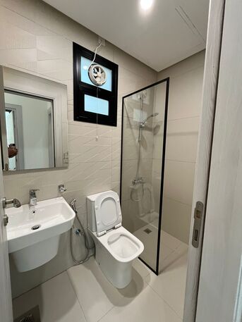 Kuwait City, Apartments/Houses, KWD 530/month,  2 BR,  Modern Apartment With Balcony And Large Roof For Rent