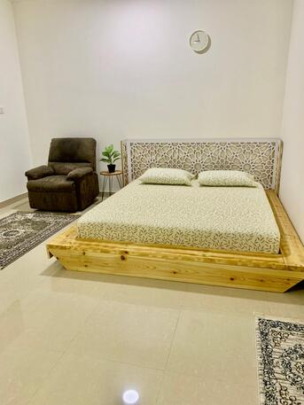 Riyadh, Rooms Available, SAR 1300/month,  Furnished,  Executive Bachelor Room For Rent &ndash; An Nahda (Near Panda & Behind Starbucks Coffee Shop)
