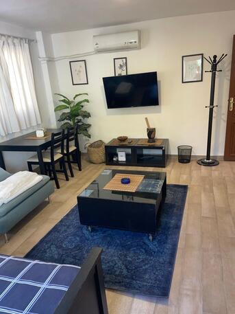 Amman, Apartments/Houses, JOD 7200/year,  Furnished,  2 BR,  Ground Fully Furinshed 2B Apartment With Garden In Jabal Webdeh 00962777688956