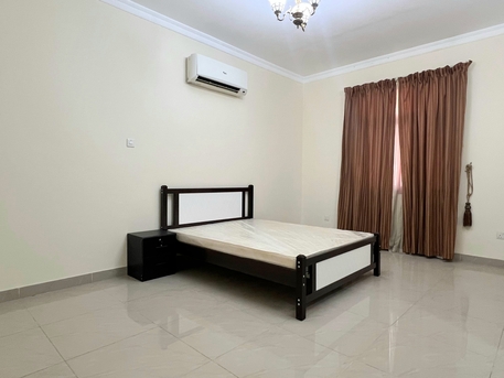 Mahooz, Apartments/Houses, BHD 340/year,  Furnished,  2 BR,  EXCELLENT 2BHK FULLYFURNISHED FLAT WITH POOL SLIGHTLY NEGOTIABLE- BEHIND ALKINDI HOSPITAL