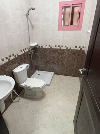 Mahooz, Apartments/Houses, BHD 340/year,  Furnished,  2 BR,  EXCELLENT 2BHK FULLYFURNISHED FLAT WITH POOL SLIGHTLY NEGOTIABLE- BEHIND ALKINDI HOSPITAL