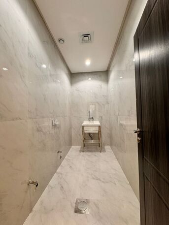 Kuwait City, Apartments/Houses, KWD 700/month,  3 BR,  Apartment For Rent In Salwa, First Tenant 3 Bedrooms