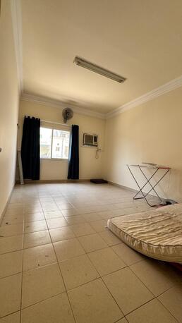 Salmaniya, Apartments/Houses, BHD 200/month,  2 BR,  2 Bedroom Specious Flat For Rent In Salmaniya ( Exclusive)