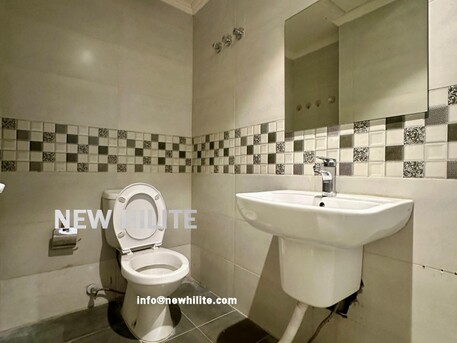 Kuwait City, Offices, KWD 2000,  Salon For Rent In Sharq, Kuwait